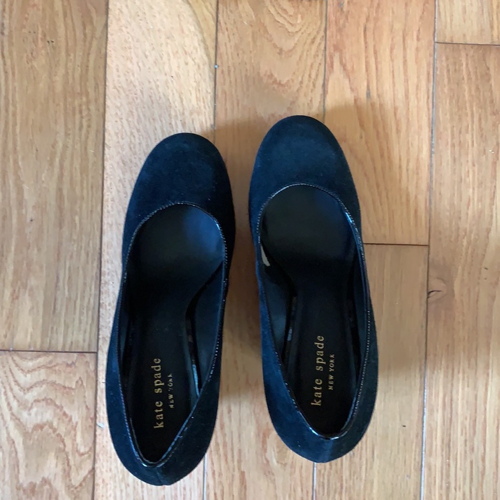 Shoes - Picture 4 of 6